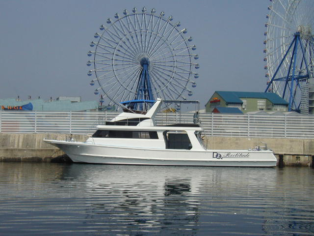沖縄本土ダイビングボート Rectitude
